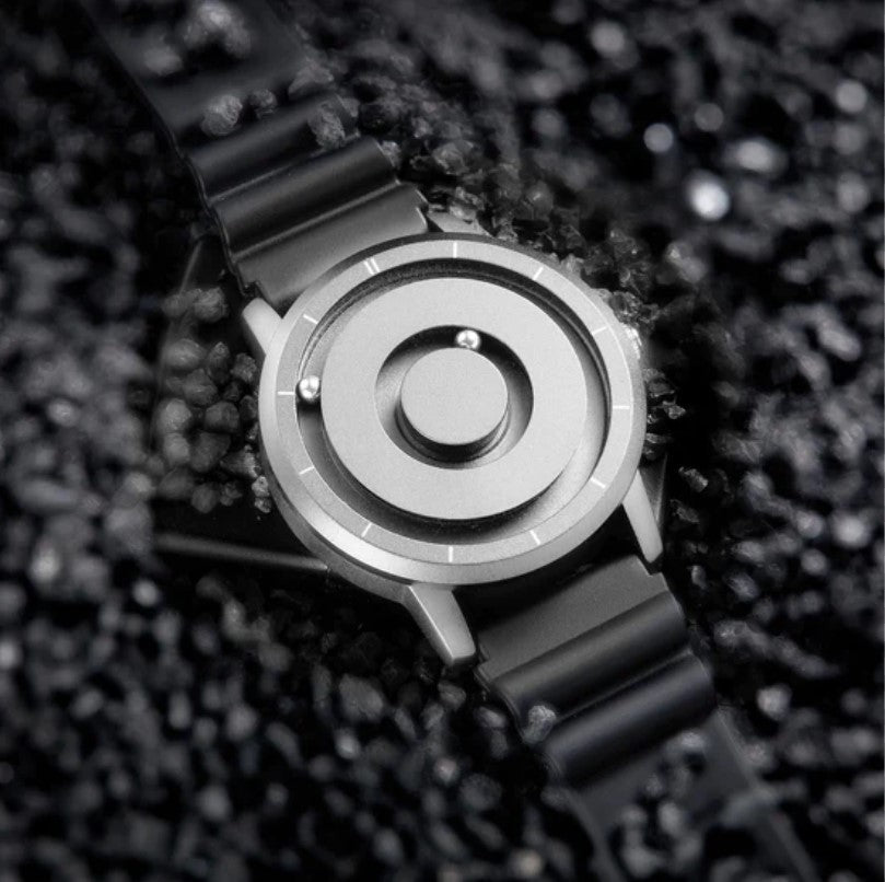 Magneto Watch